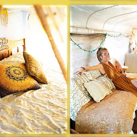 Rainbow Caravan Hostel Las Pilas Exterior photo